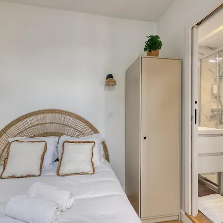 Cosy - Entre Le Chateau Des Ducs Et Le Jardin Des Plantes