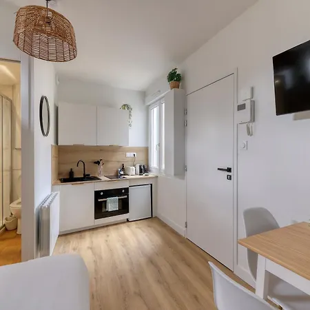 Cosy - Entre Le Chateau Des Ducs Et Le Jardin Des Plantes Apartment
