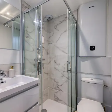 Apartment Cosy - Entre Le Chateau Des Ducs Et Le Jardin Des Plantes