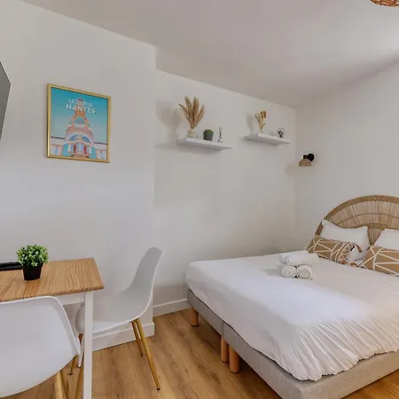 Cosy - Entre Le Chateau Des Ducs Et Le Jardin Des Plantes Appartement Nantes