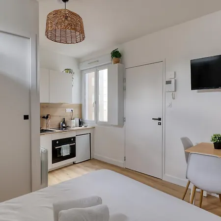 Cosy - Entre Le Chateau Des Ducs Et Le Jardin Des Plantes Nantes